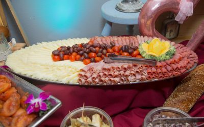 Celebrate the Holidays with Fresh Traditions and Delicious Platters from Amici’s Catered Cuisine